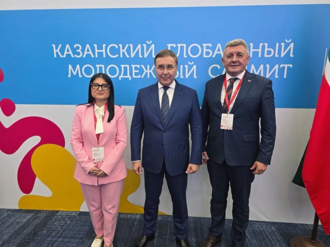 Mastilović i Ignjatovićeva na sastanku državnih delegacija učesnica globalnog samita mladih