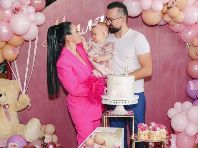 Božunovići nakon šest godina borbe za potomstvo -  podrška Vlade veoma značajna na putu do roditeljstva