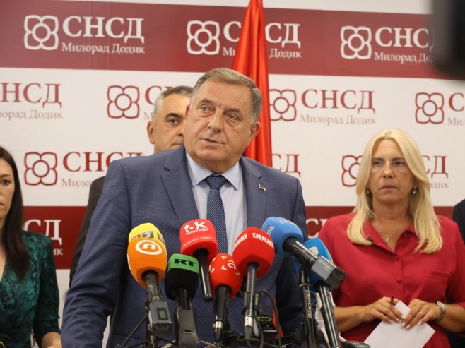 Dodik: Minić predložio jednokratne naknade za učenike i studente