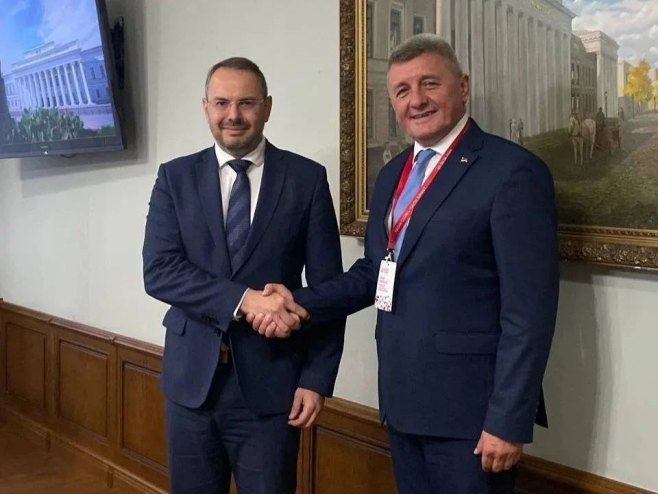 Mogilevski i Mastilović razgovarali na marginama samita u Kazanju