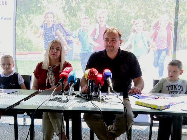 Doniran školski materijal za djecu iz višečlanih porodica