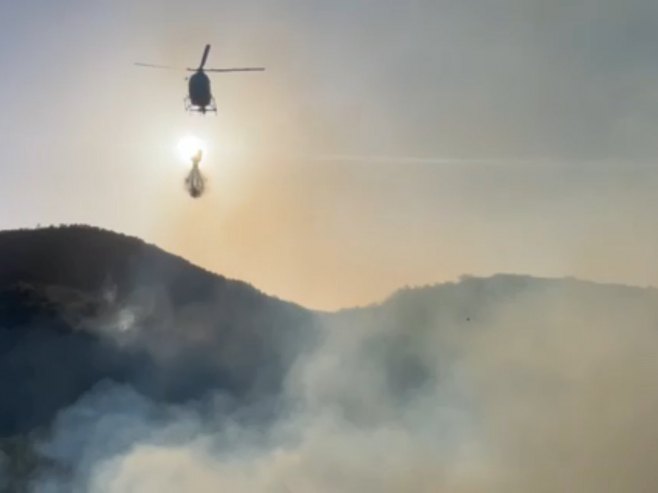 Aktivan požar u selu Grabovica kod Trebinja (VIDEO)
