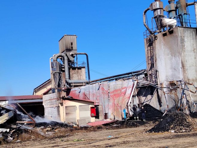 Bijeljina - Posljedice požara na pilani Rašević - Foto: RTRS
