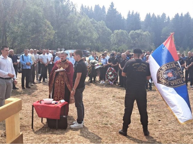 U Kalinoviku služen parastos poginulim pripadnicima Prve gardijske motorizovane brigade (FOTO)