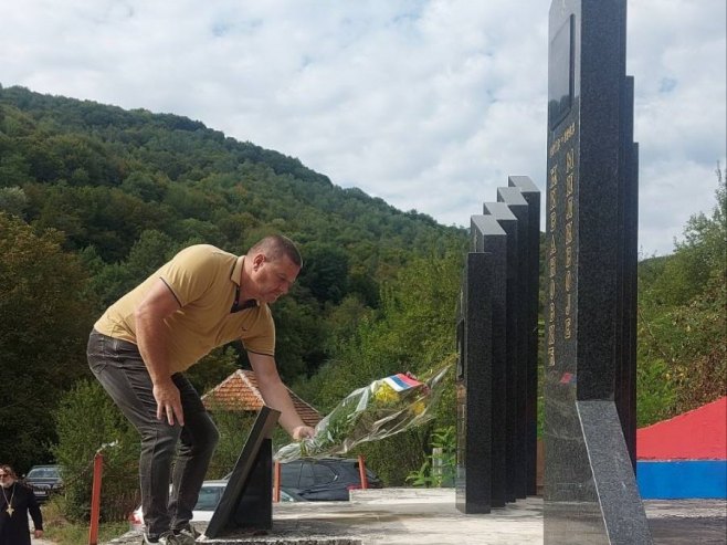 Slapašnica kod Bratunca - parastos Slapašnica kod Bratunca - parastos - Foto: RTRS
