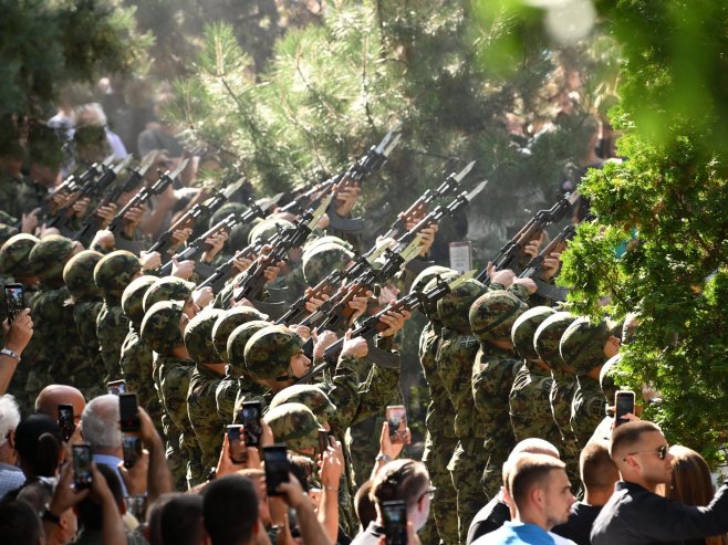 Kulminacija sarajevske histerije nakon sahrane generala Mladića