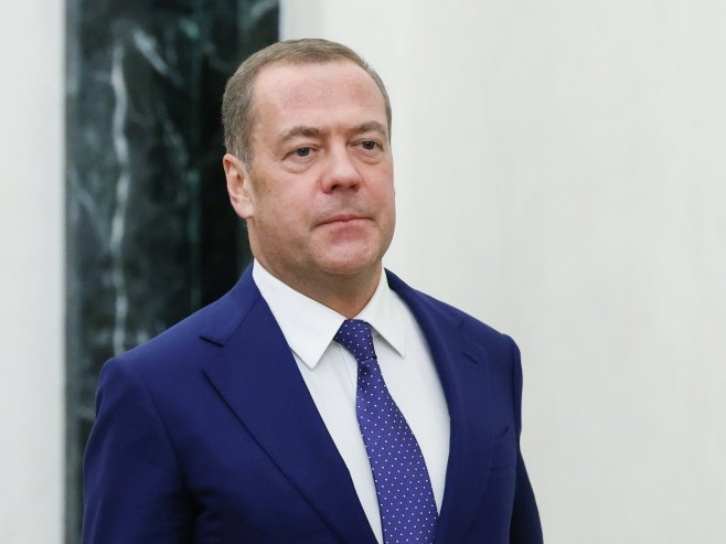 Medvedev: Svijet mora biti multipolaran