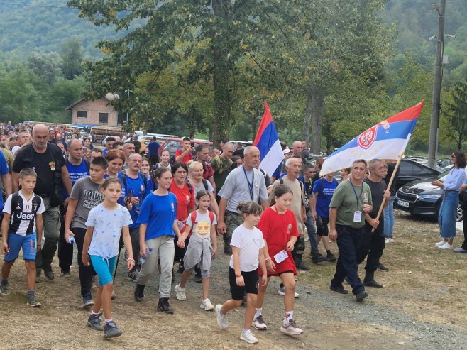 "Stazama egzodusa" - 31 godina od progona; Tišinu prekinule sirene vozila sa ratnim zastavama tzv. ABiH
