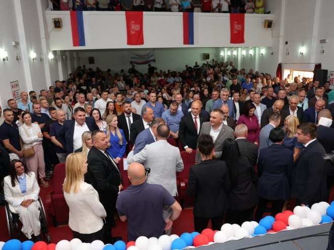 Tribina u Foči - Foto: Ustupljena fotografija