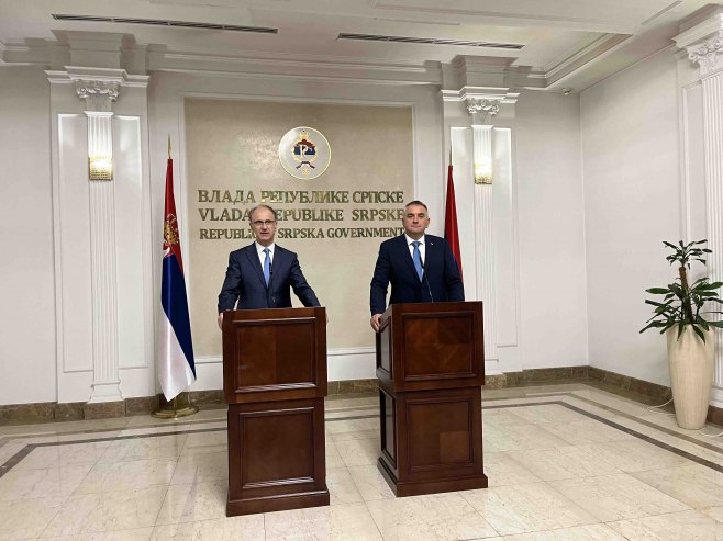UŽIVO - Konferencija za novinare Minića i Macuta