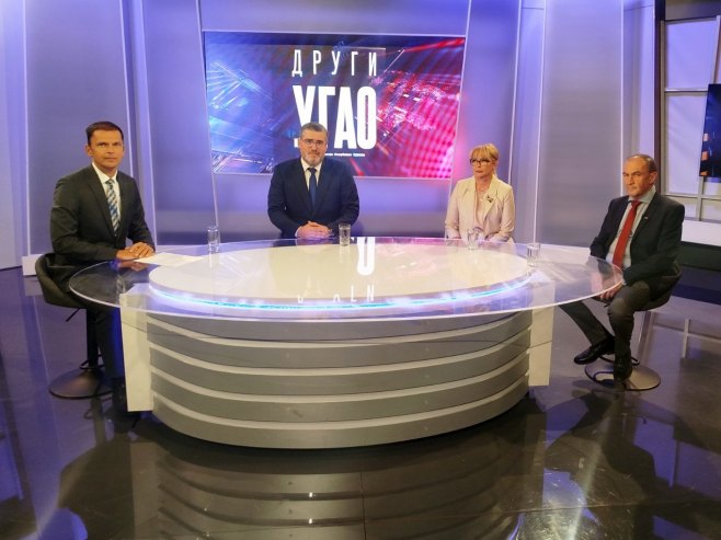 Gosti emisije "Drugi ugao" Gosti emisije "Drugi ugao" - Foto: RTRS