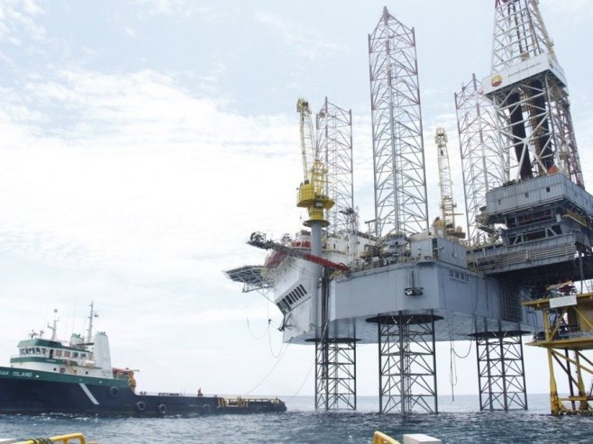 Nafta prešla 107 dolara, evropski gas 82 evra