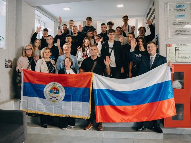 Srednjoškolci iz Srpske do 25. septembra u Sankt Peterburgu (FOTO)