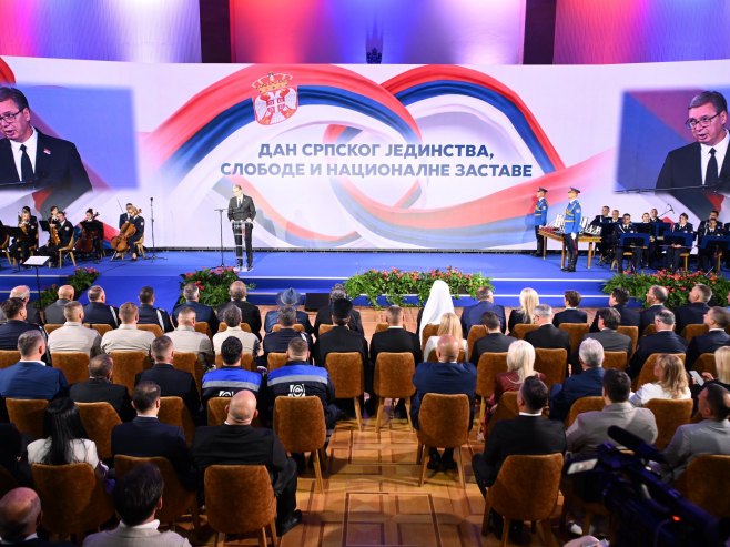 UŽIVO: Vučić: Dan srpskog jedinstva je obaveza prema budućnosti, da zastavu predamo onima koji dolaze poslije nas; Uručenje odlikovanja