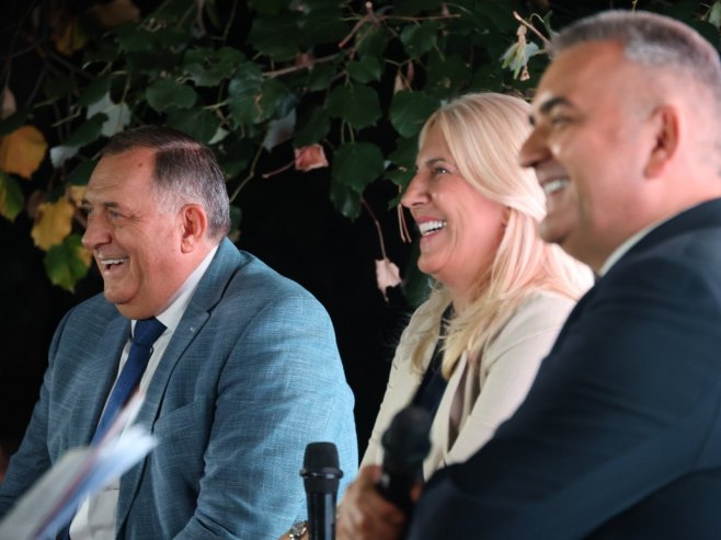 Cvijanović: Predivno veče u srcu Banjaluke i srdačno druženje "Među komšijama"