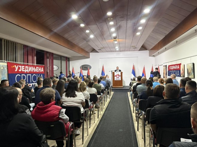 Ujedinjena Srpska u Derventi predstavila kandidate - Foto: RTRS