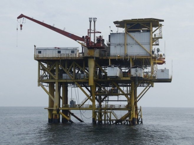 Cijena nafte Brent prešla 108 dolara, evropski gas 81 evra, evropski indeksi u padu