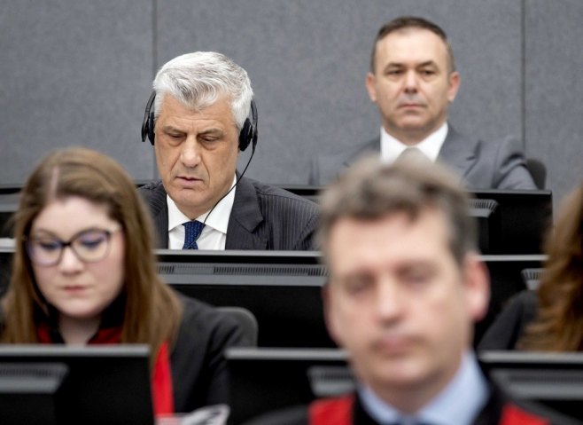 Hašim Tači (foto: EPA/Koen van Weel) - 