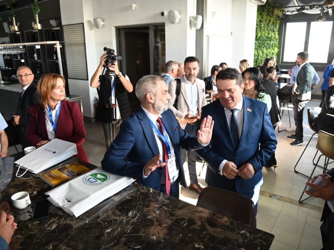 Stevandić otvorio Forum Most 2026: Ništa ljepše nego kada Srpska i Srbija nešto zajedno organizuju