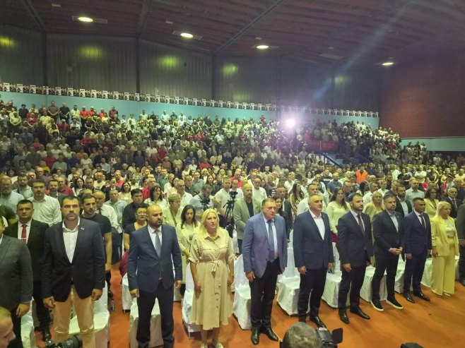 Dodik: Vodimo politiku odgovornu za srpsku naciju