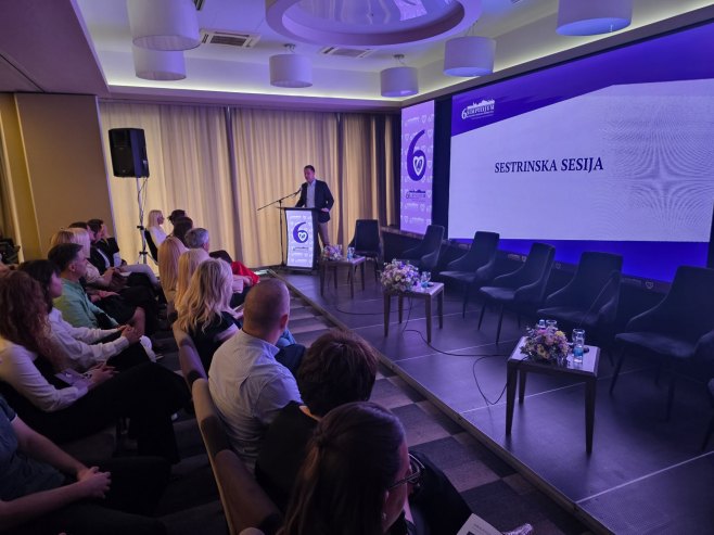 Јanković: Ministarstvo opredijeljeno za kontinuiranu edukaciju sestara i tehničara
