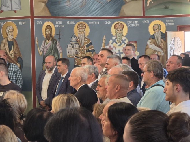U Donjem Breziku osveštanje Hrama Hrista Spasitelja, prisustvuje Minić (FOTO)
