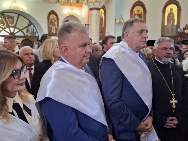 U Gradišci osveštana obnovljena Zadužbina mitropolita Georgija Nikolajevića; Dodik: Vjerujući narod čuva srpski identitet (FOTO)