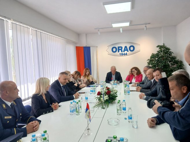 Minić sa rukovodstvom kompanije "Orao"