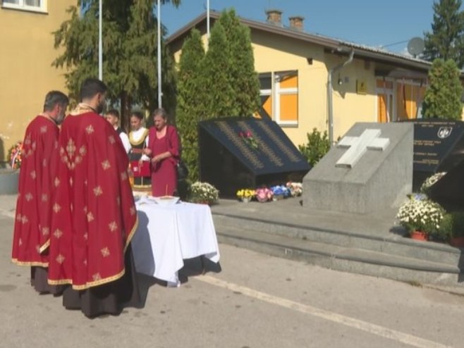 U Zalužanima sjećanje na 130 poginulih boraca VRS (VIDEO)