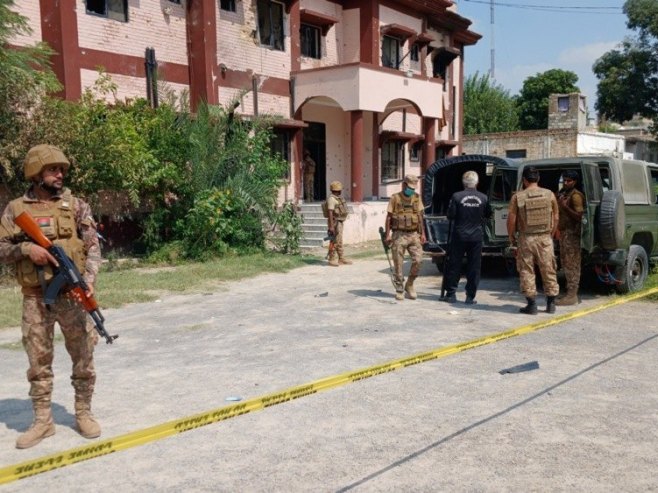 Bombaš samoubica u Pakistanu ubio najmanje 11 ljudi