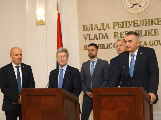 DŽefri Saks u Banjaluci sa zvaničnicima Srpske: Veliko zadovoljstvo i spremnost za saradnju (FOTO)