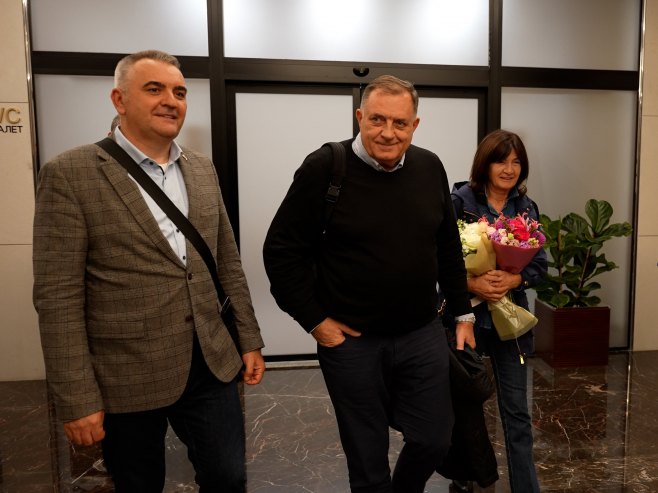 Delegacija Republike Srpske doputovala u Moskvu, planiran i sastanak sa Putinom