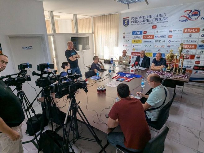 Vanredna izborna Skupština RS BiH: Poštovati zakon i statut