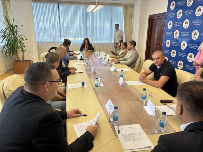 Јujićeva potpisala ugovore o dodjeli grantova u vrijednosti 200.000 maraka