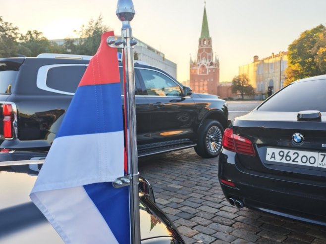 Republika Srpska bila predstavljena svojom zastavom na sastanku u Kremlju (FOTO)