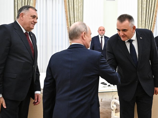 Dodik i Minić na konferenciji za novinare po povratku iz Rusije