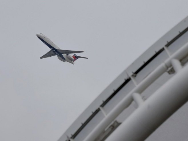 Avion iz Dubaija za Tel Aviv slet io u Saudijskoj Arabiji nakon signala za otmicu