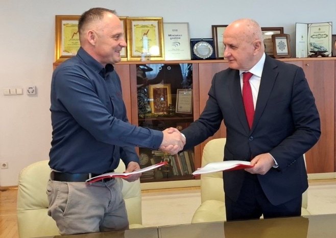Potpisan ugovor o koncesiji za izgradnju solarne elektrane "Bileća jedan"
