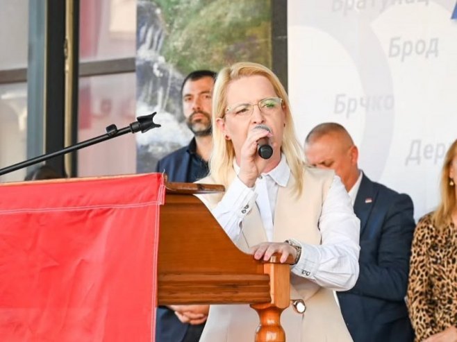Snježana Novaković Bursać  (Foto: instagram.com/zeljka.cvijanovic) - 