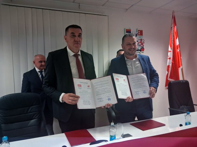 Potpisan Memorandum o bratimljenju - Foto: SRNA