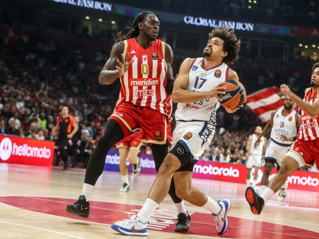 Košarkaši Crvene zvezde pobijedili Efes