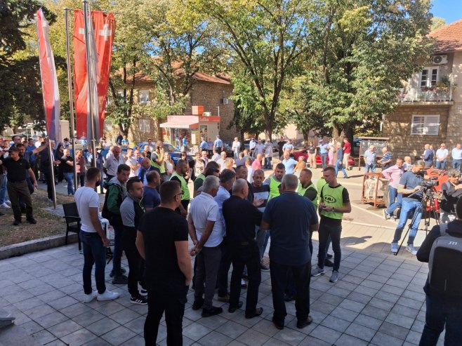 Protesti u Bileći - Foto: SRNA