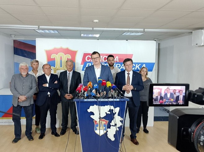 Izborni štab SDS Izborni štab SDS - Foto: RTRS
