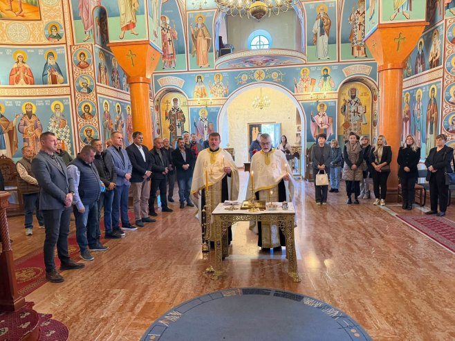 Odata počast mučki ubijenim borcima na Čaklama