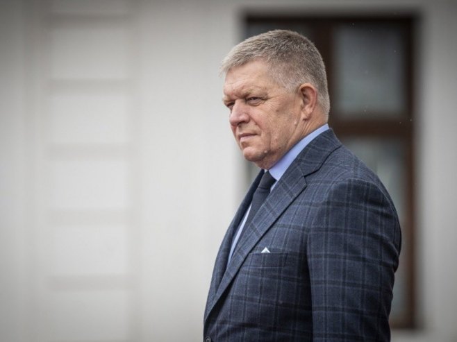 Fico: Statua koja ismijava Trampa u Evropskom parlamentu znak propasti EU
