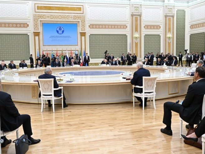 Samit ZND u Turkmenistanu (Foto: EPA/SERGEY BOBYLEV) Samit ZND u Turkmenistanu (Foto: EPA/SERGEY BOBYLEV) -