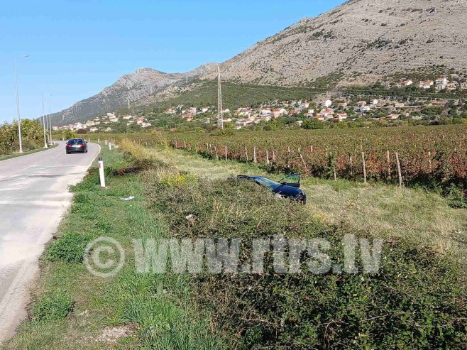 U saobraćajnoj nesreći kod Trebinja poginule dvije osobe (FOTO)