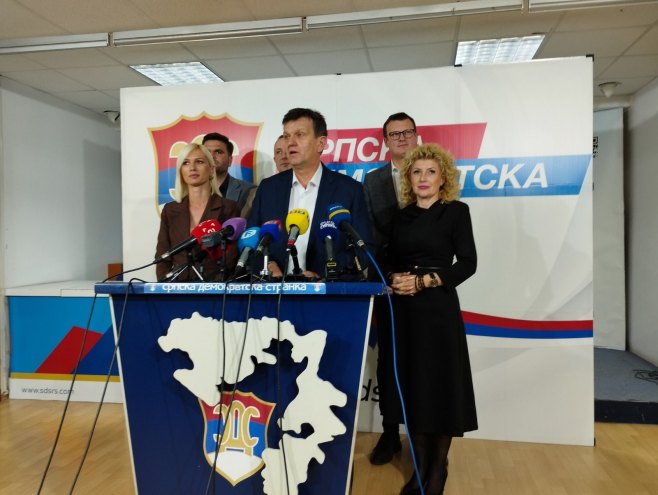 Blanuša: Nisam ponudio ostavku, odluka o Petroviću ostaje na snazi