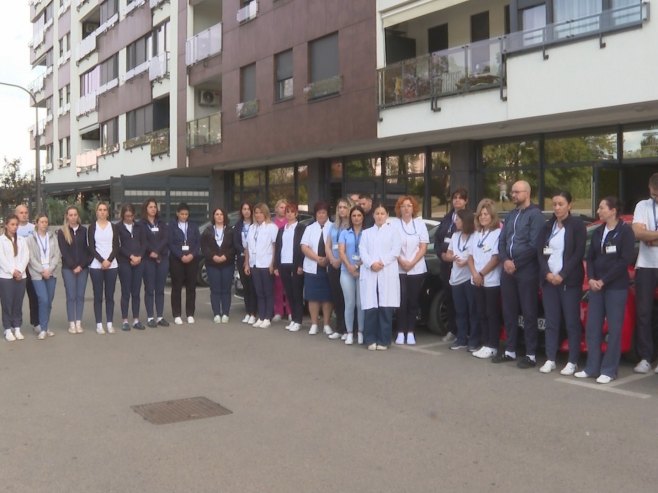 Radnici Instituta "Dr Miroslav Zotović" odali počast preminulom direktoru Goranu Taliću (FOTO/VIDEO)