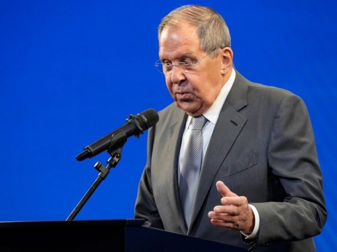 Lavrov: Svaka zemlja može postati žrtva obojenih revolucija Zapada